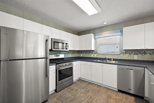 17800 SE 91st Gaylark Ave, The Villages, FL 32162 - photo 3