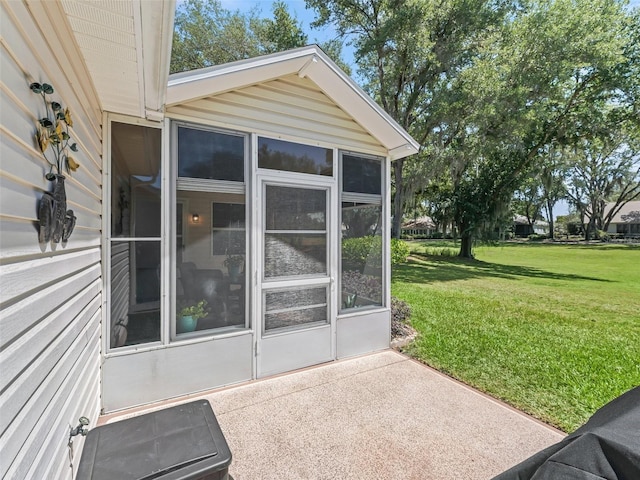 511 Chula Vista Ave, The Villages, FL 32159 - view of patio featuring a sunroom
