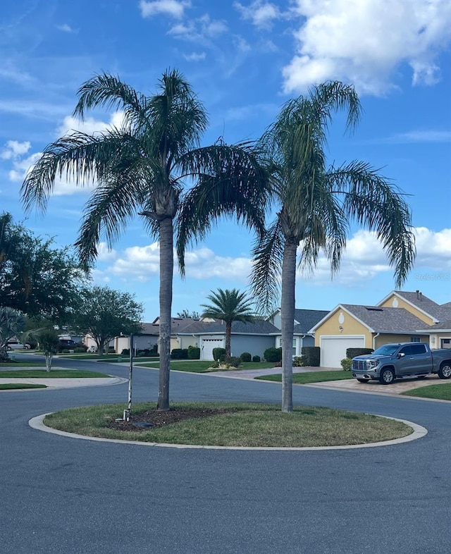 20631 Prince Ranier Pl, Leesburg, FL 34748 - photo 2