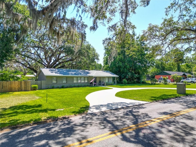 203 SE 30th Ave, Ocala, FL 34471 - ranch-style home featuring curved driveway
