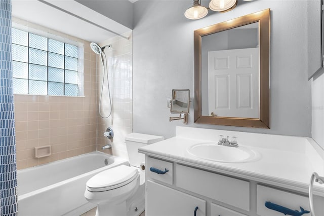 14 Clear Ct, Palm Coast, FL 32137 - full bath featuring shower / bath combination, vanity, and toilet