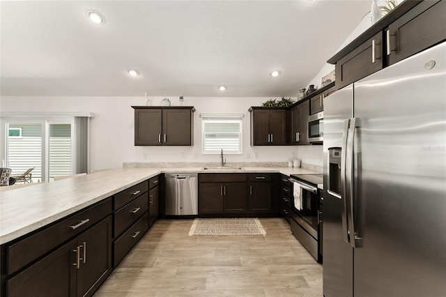 947 Couture St, The Villages, FL 32163 - photo 7