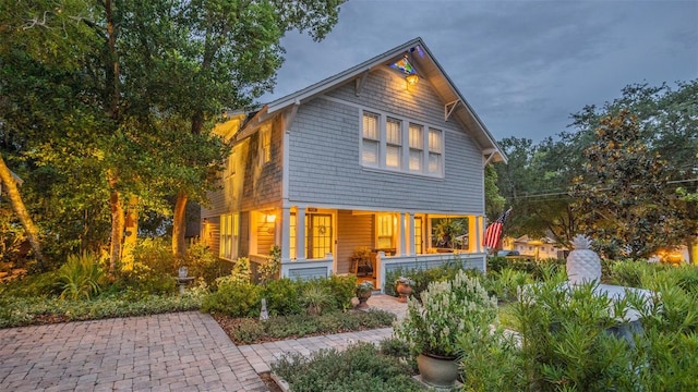908 N Tremain St, Mount Dora, FL 32757 - view of front of house with a porch