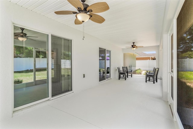 16380 SE 84th Ct, Summerfield, FL 34491 - sunroom featuring ceiling fan