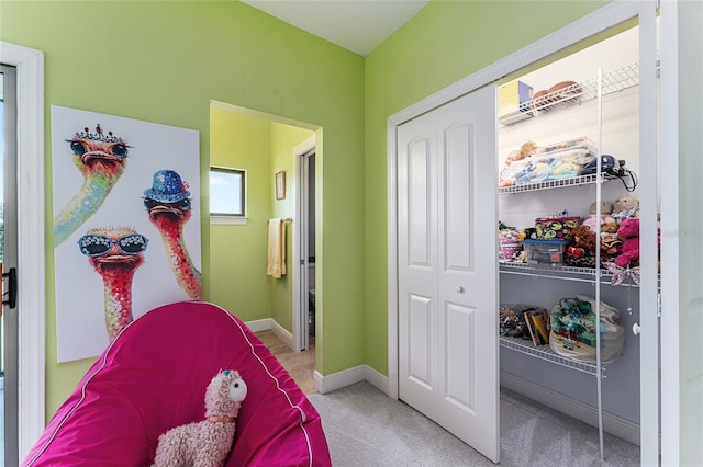 1111 Myrtle Breezes Ct, Fruitland Park, FL 34731 - living area featuring light carpet and baseboards