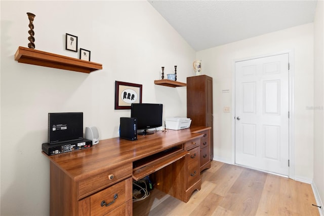 8097 SE 174th Belhaven Loop, The Villages, FL 32162 - office featuring vaulted ceiling, light wood-style flooring, and baseboards