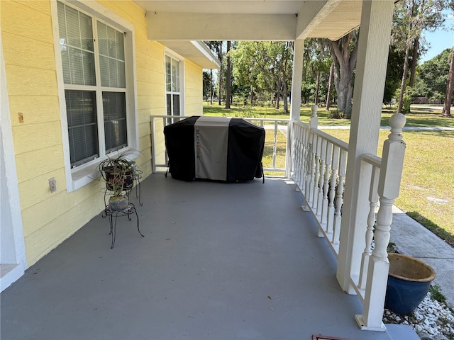 view of patio / terrace featuring a porch and area for grilling