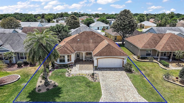 bird's eye view with a residential view