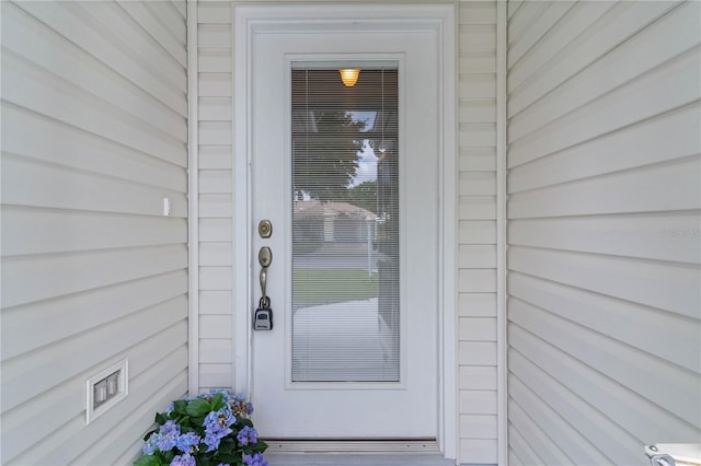 view of exterior entry