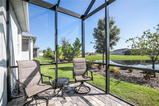 8492 Hartford Way, Mount Dora, FL 32757 - sunroom / solarium with a water view