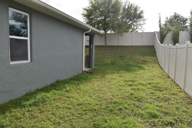 709 Calabria Way, Howey In The Hills, FL 34737 - view of yard