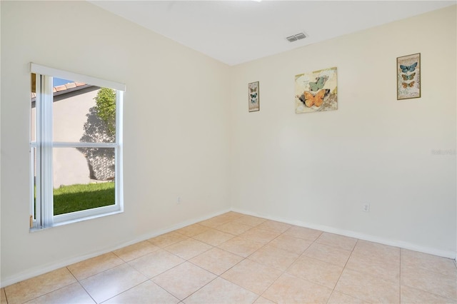 2641 Meadow View Ct, Kissimmee, FL 34746 - unfurnished room featuring light tile patterned flooring