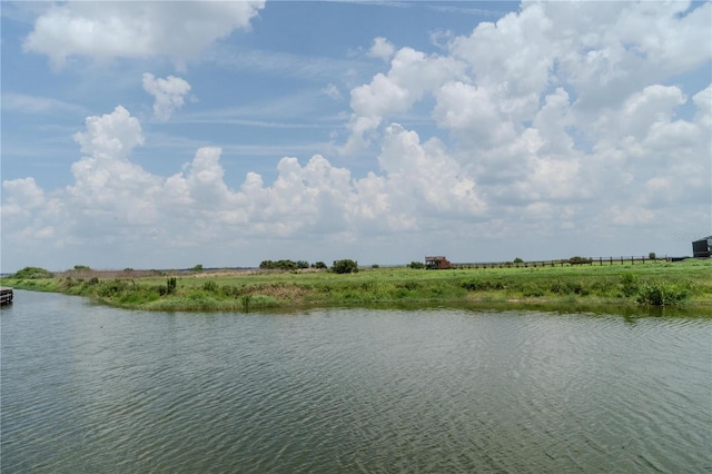 2641 Meadow View Ct, Kissimmee, FL 34746 - water view