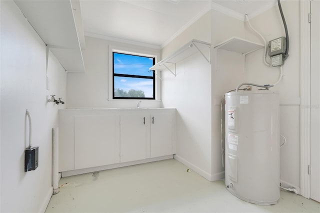 274 W Kings Hwy, Center Hill, FL 33514 - utility room with water heater and a sink