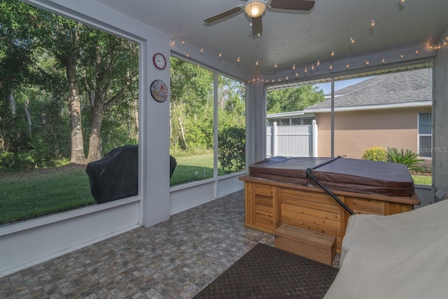2539 Caithness Way, Clermont, FL 34714 - sunroom featuring a jacuzzi and a ceiling fan