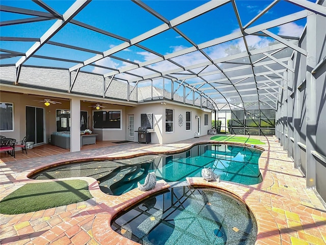 1473 Lakemist Ln, Clermont, FL 34711 - view of pool with ceiling fan, a pool with connected hot tub, and a patio area