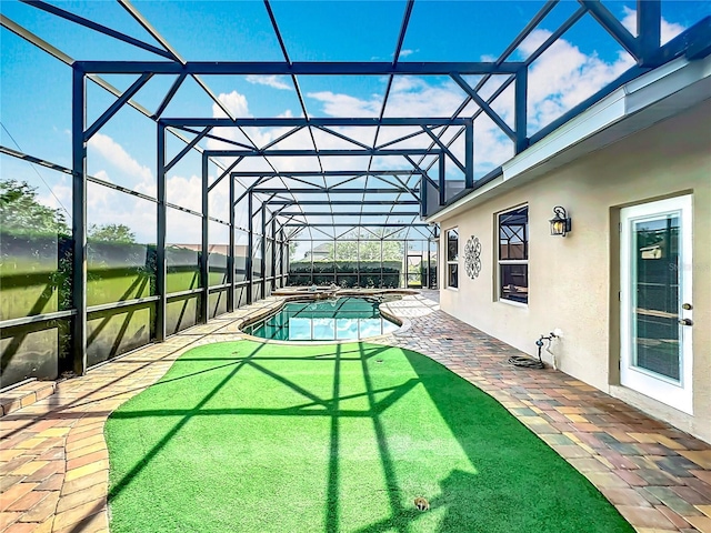 1473 Lakemist Ln, Clermont, FL 34711 - pool featuring a patio, a hot tub, a lanai, and fence