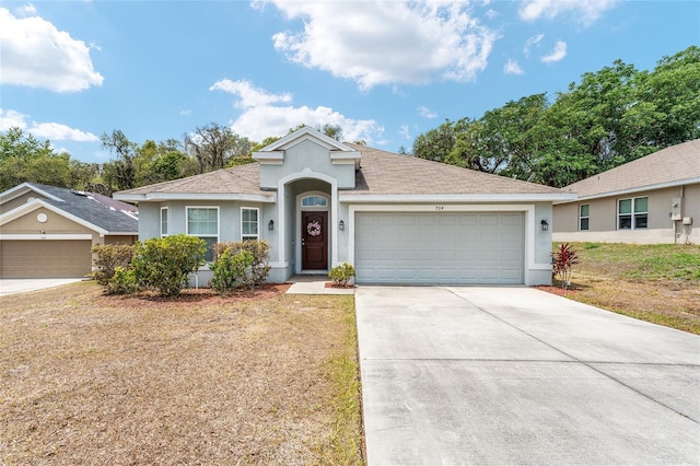 704 Chelsea Ave, Fruitland Park, FL 34731 - photo 1