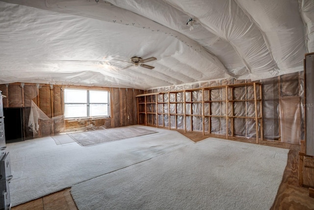 misc room featuring ceiling fan