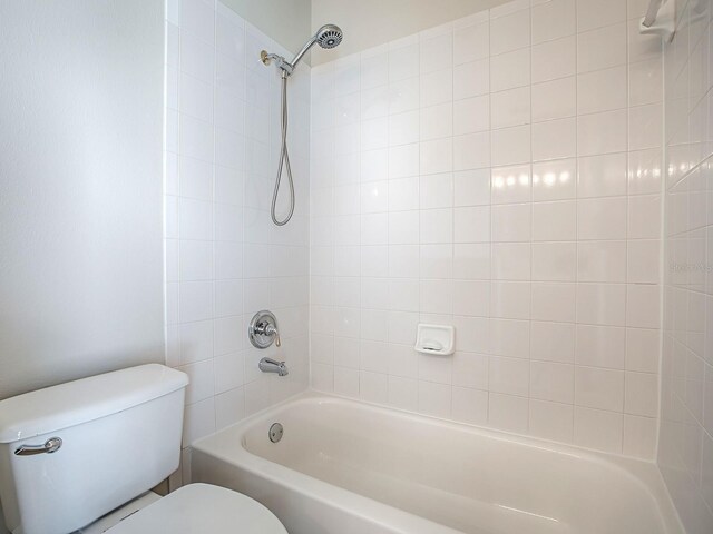 3775 Brantley Place Cir, Apopka, FL 32703 - full bath with toilet and bathing tub / shower combination