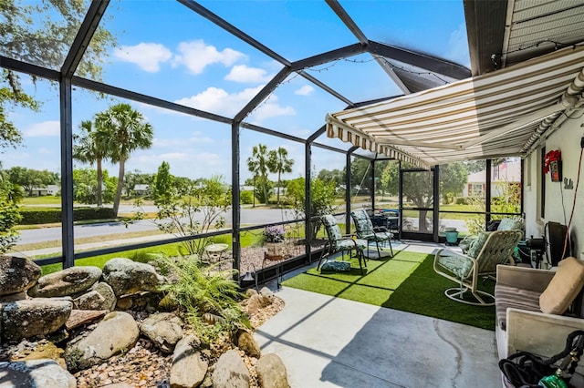 5500 Laver St, Leesburg, FL 34748 - sunroom with plenty of natural light