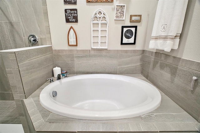 31857 Dahlia Ct, Eustis, FL 32736 - bathroom with a garden tub