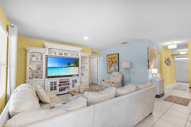 3441 Landing Vw, Tavares, FL 32778 - living area with light tile patterned floors