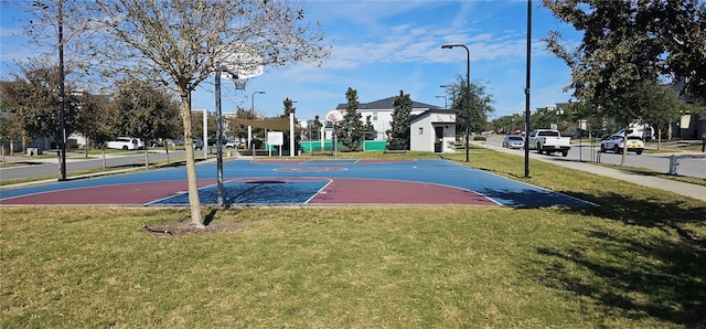 817 Ocean Course Ave Unit 502, Davenport, FL 33896 - view of sport court with community basketball court and a lawn
