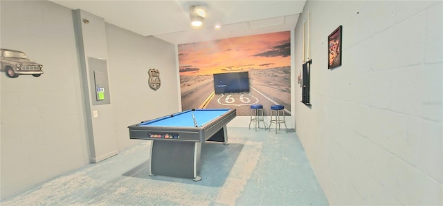 817 Ocean Course Ave Unit 502, Davenport, FL 33896 - game room with billiards, concrete floors, and concrete block wall