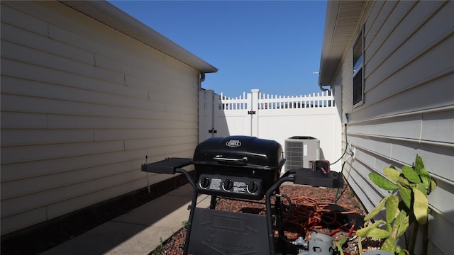 1482 Azteca Loop, The Villages, FL 32162 - view of patio with fence