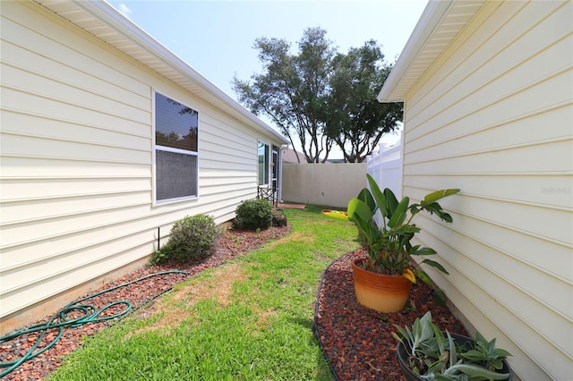 1482 Azteca Loop, The Villages, FL 32162 - view of yard featuring fence