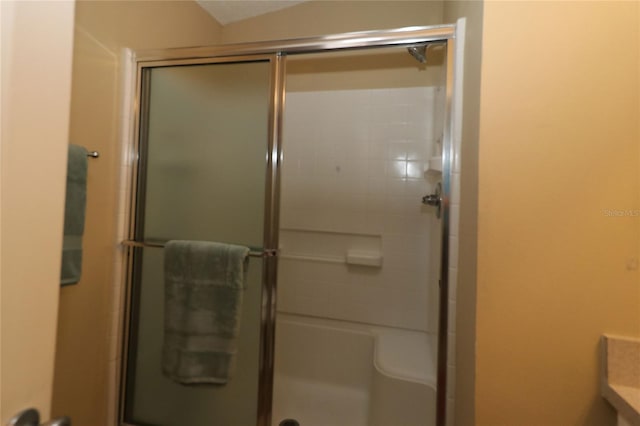 1070 Pinewood Pl, The Villages, FL 32162 - bathroom featuring an enclosed shower
