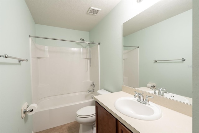 356 Giovani Blvd, Clermont, FL 34715 - full bath with vanity, shower / tub combination, and tile patterned floors