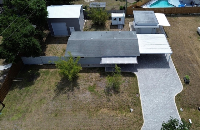 4125 Worcester Rd, Sarasota, FL 34231 - view of subject property featuring a pool