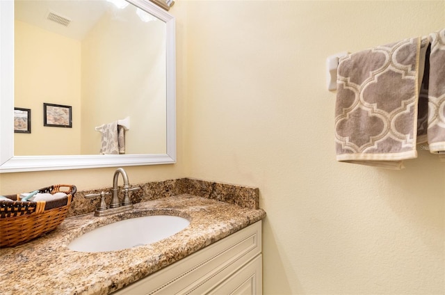 866 Ashworth Overlook Dr Unit B, Apopka, FL 32712 - bathroom featuring vanity