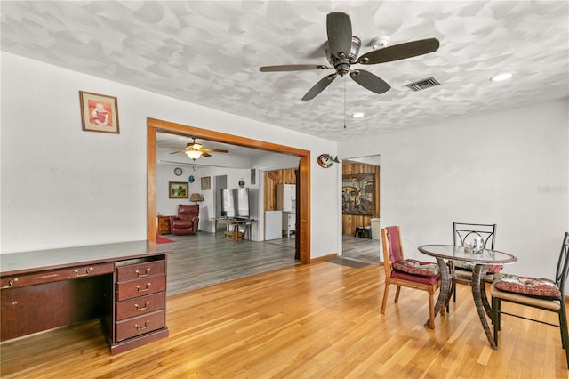800 Jefferis Ct, Eustis, FL 32726 - dining area featuring a ceiling fan, light wood-type flooring, and recessed lighting
