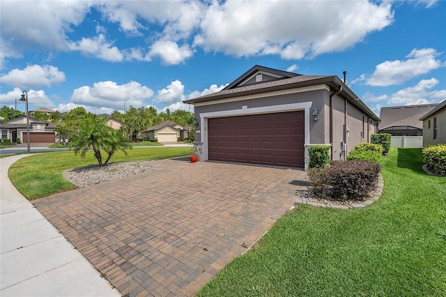 503 Vigo St, Davenport, FL 33837 - garage with decorative driveway