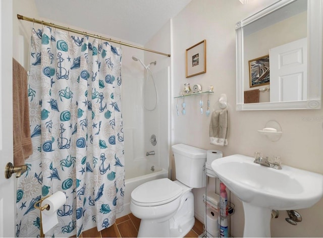 239 Juniper Way, Tavares, FL 32778 - bathroom featuring toilet, shower / bath combo, a sink, and wood finished floors