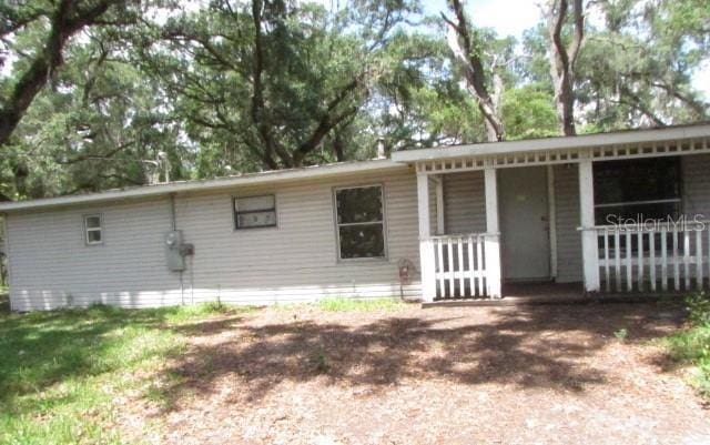 2826 Crk 610, Bushnell, FL 33513 - view of front of home featuring a porch