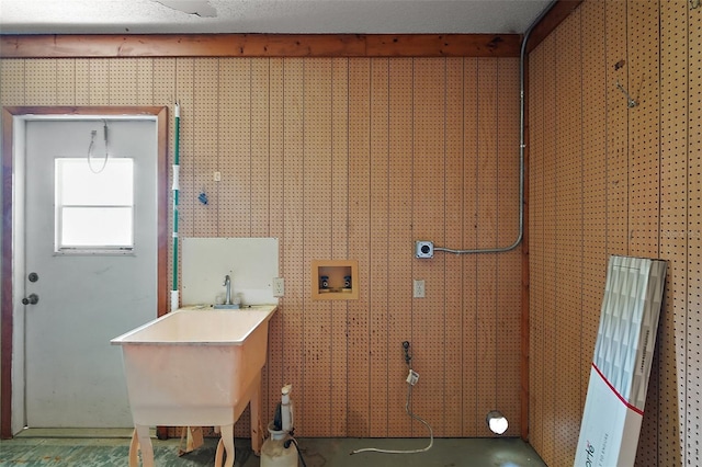 5618 Rosewall Cir, Leesburg, FL 34748 - bathroom with a sink