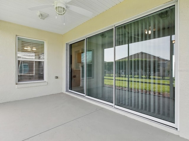 8601 SE 133rd St, Summerfield, FL 34491 - view of patio / terrace with ceiling fan