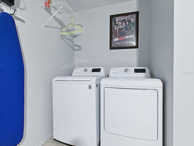 1722 Moreno Pl, The Villages, FL 32159 - laundry room with independent washer and dryer