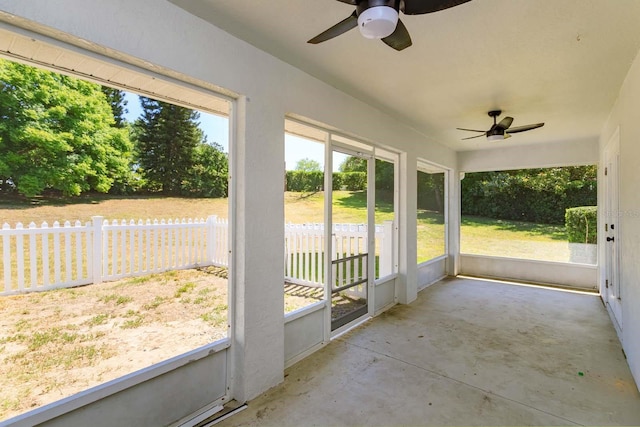 11442 Beggs Ct, Clermont, FL 34711 - unfurnished sunroom featuring ceiling fan