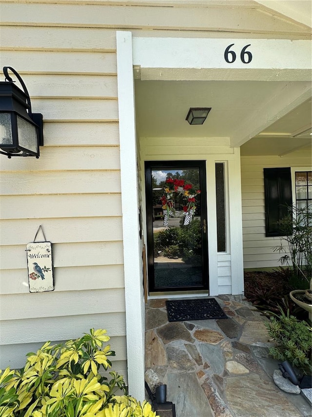 view of exterior entry