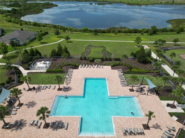 2552 Chickasaw Plum Loop, Clermont, FL 34711 - bird's eye view of a large body of water and a pool area