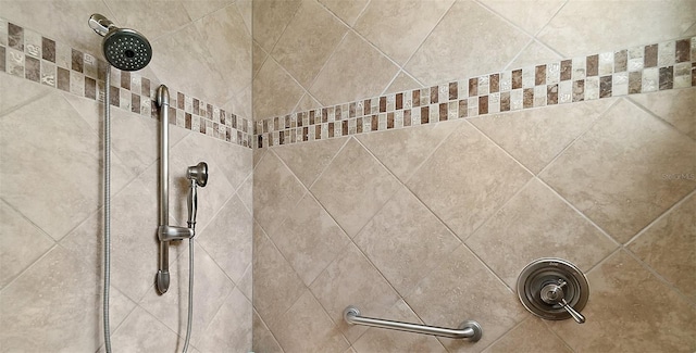 2204 Baypoint Way, The Villages, FL 32162 - detailed view of a tile shower