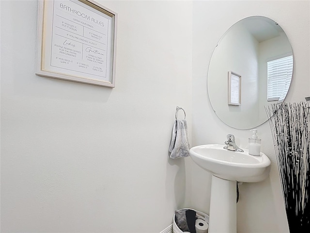 1042 Lido Dr, Howey In The Hills, FL 34737 - view of bathroom