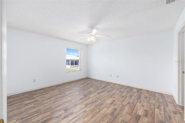 17068 SE 96th Chapelwood Cir, The Villages, FL 32162 - photo 19