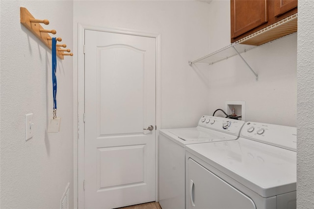 26822 Bull Run, Leesburg, FL 34748 - laundry area with cabinet space and independent washer and dryer