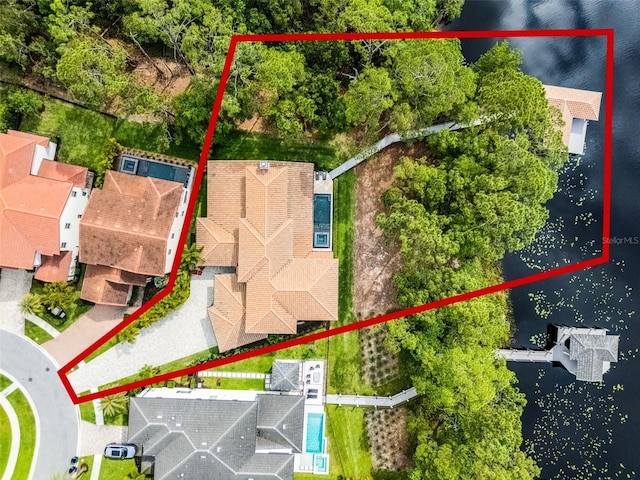 10122 Royal Island Ct, Orlando, FL 32836 - aerial view of property and surrounding area featuring property parcel outlined and a nearby body of water